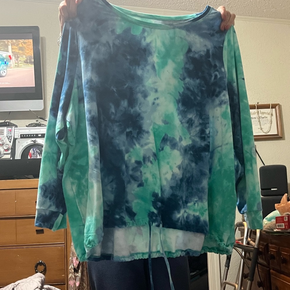 Women’s French terry top with drawstring